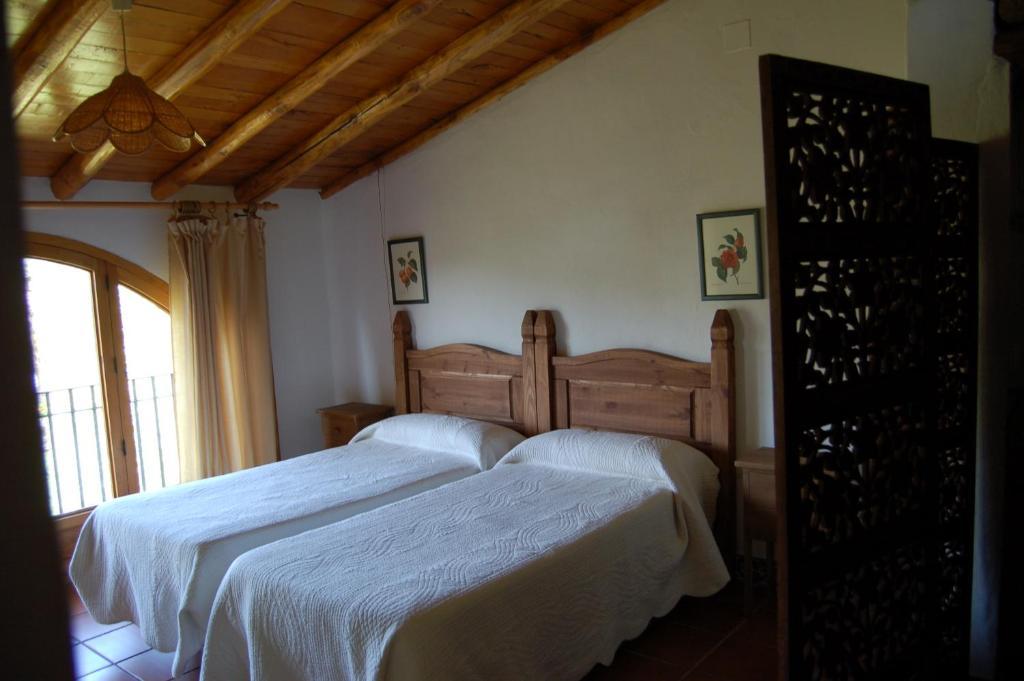 La Molinilla Apartamentos Y Hammam (Adults Only) Linares de la Sierra Bilik gambar
