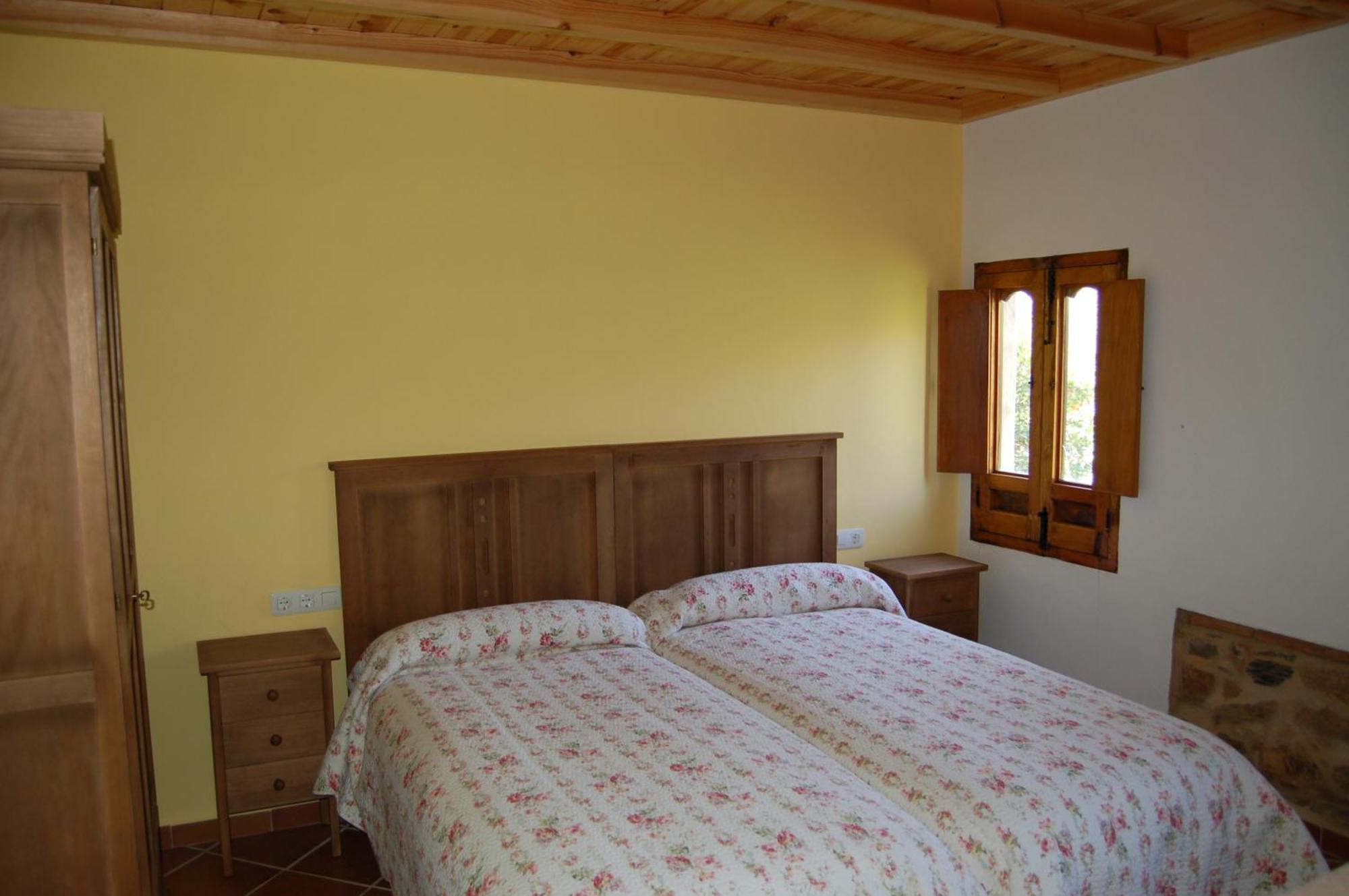 La Molinilla Apartamentos Y Hammam (Adults Only) Linares de la Sierra Luaran gambar